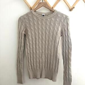 Minimalist Gap cream beige cable knit sweater- size small preppy
